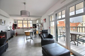 Annonce professionnelle. Appartement 2 chambres avec terrasse, à 50m de la plage, pour 4 personnes